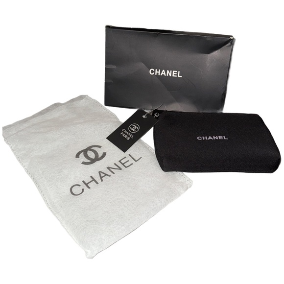 Chanel Cosmetic Beauty Pouch NIB - Picture 6 of 6